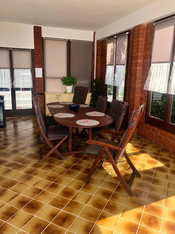 Apartment & Rooms Laura Brela Luaran gambar