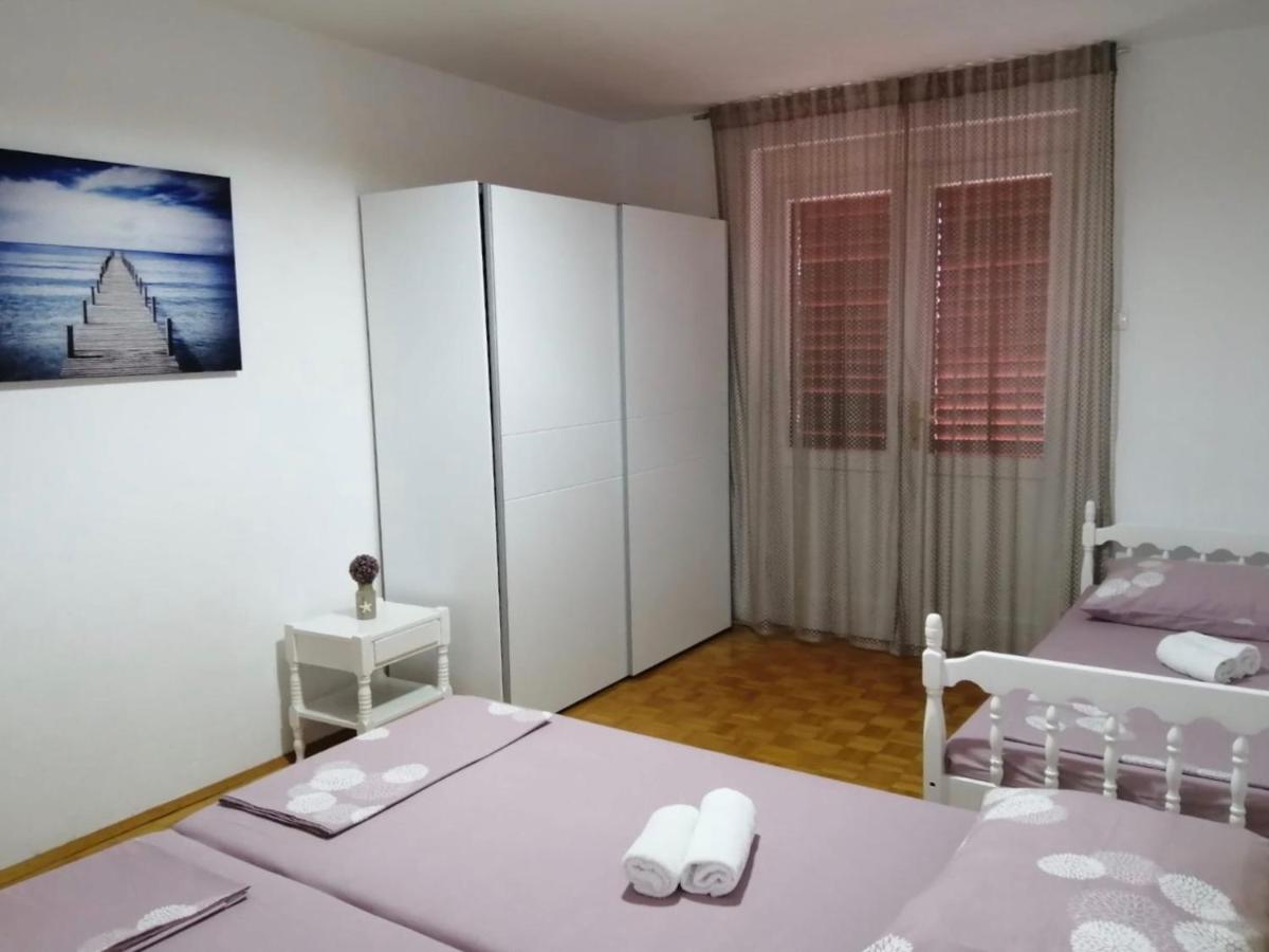 Apartment & Rooms Laura Brela Luaran gambar